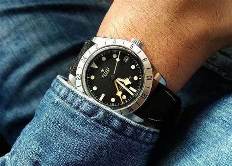 black bay pro opinioni